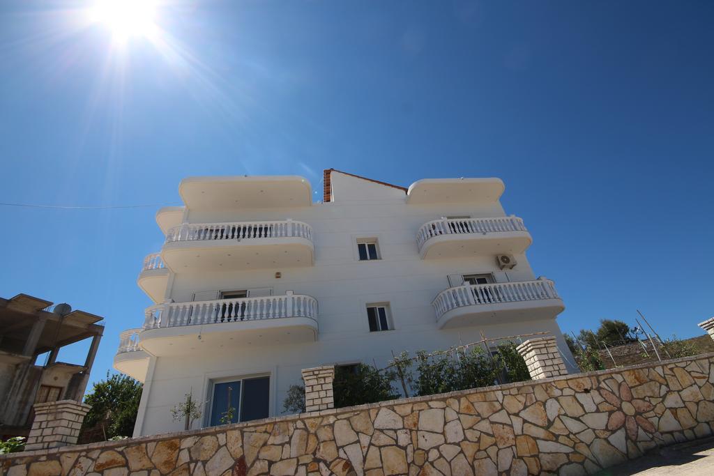 Apartamento Vila Sulozeqi Sarandë Exterior foto